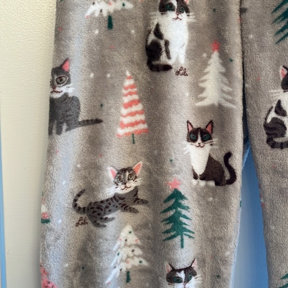 Christmas cat pajama pants size medium - Picture 3 of 4